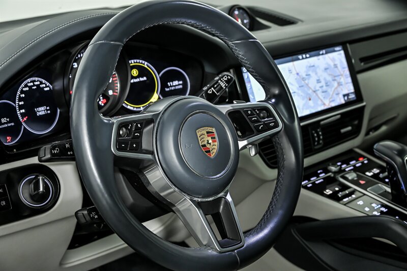 Used 2020 Porsche Cayenne S AWD/4WD image 21