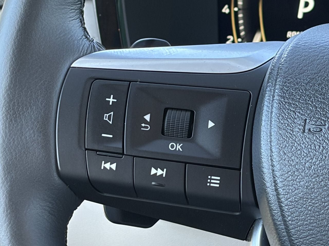 Certified 2026 INFINITI QX60 Luxe FWD image 26