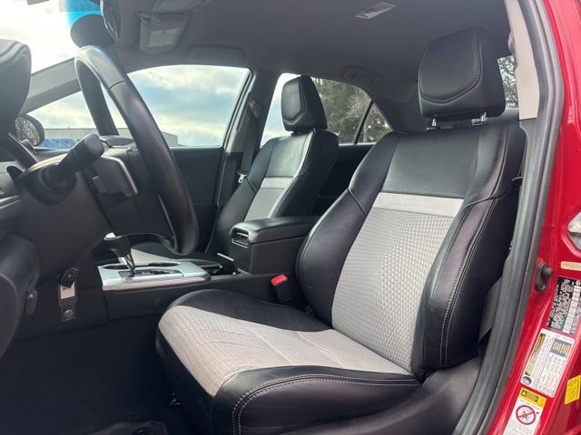Used 2014 Toyota Camry SE image 10