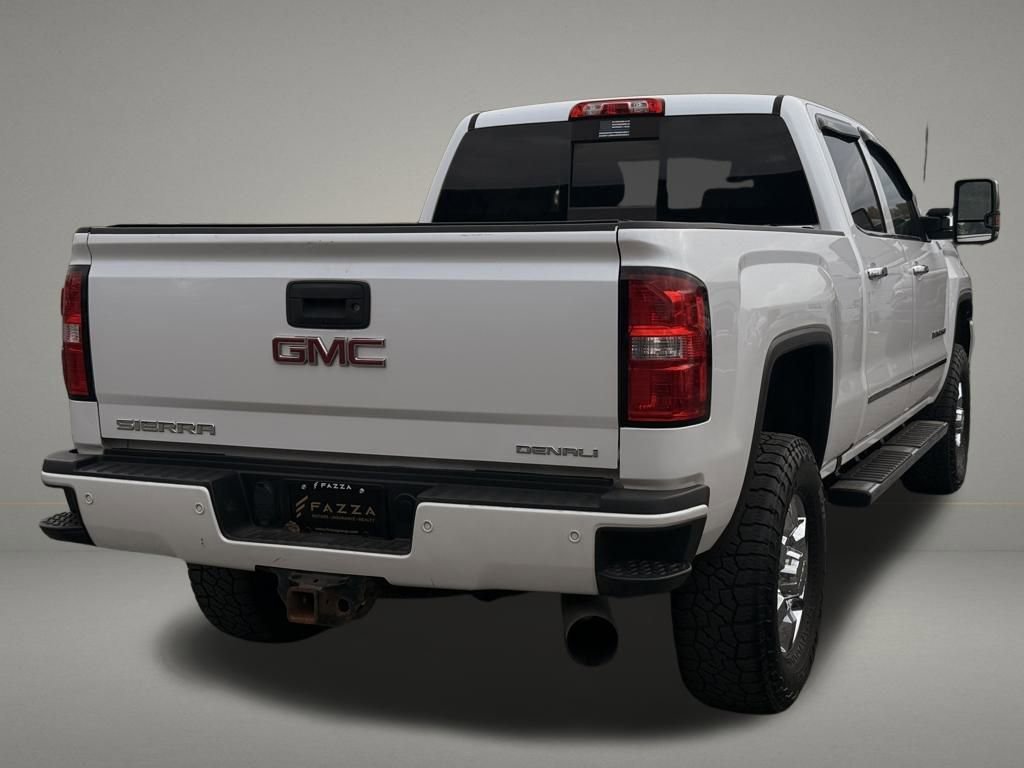 Used 2018 GMC Sierra 3500 Denali w/ Duramax Plus Package image 5