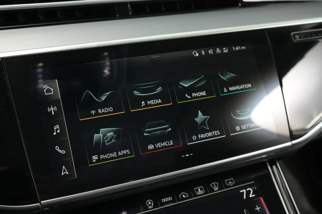 Used 2021 Audi S8 L w/ S8 Executive Package AWD/4WD image 44