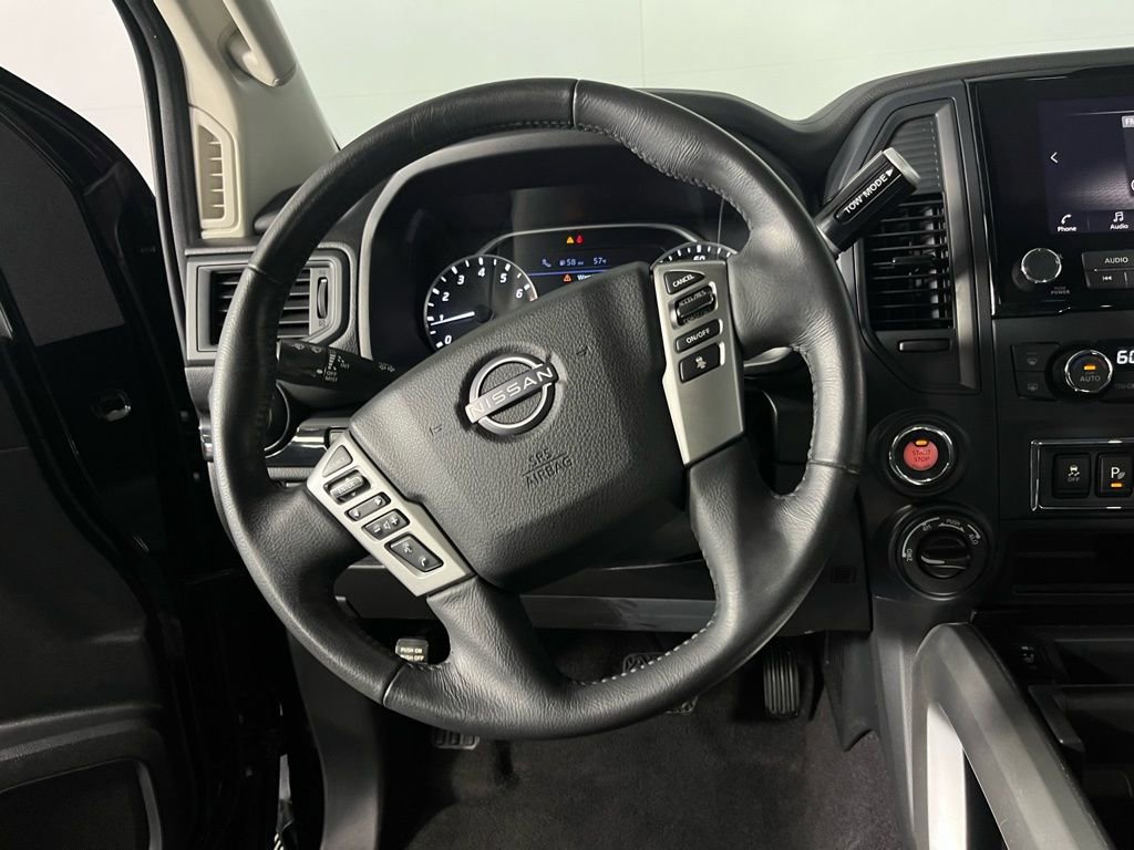 Used 2024 Nissan Titan SV w/ SV Convenience Package image 28
