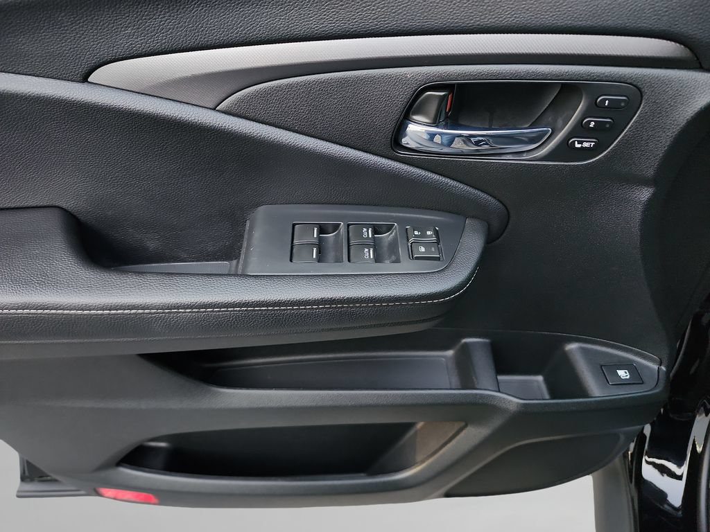 Certified 2024 Honda Ridgeline RTL image 21