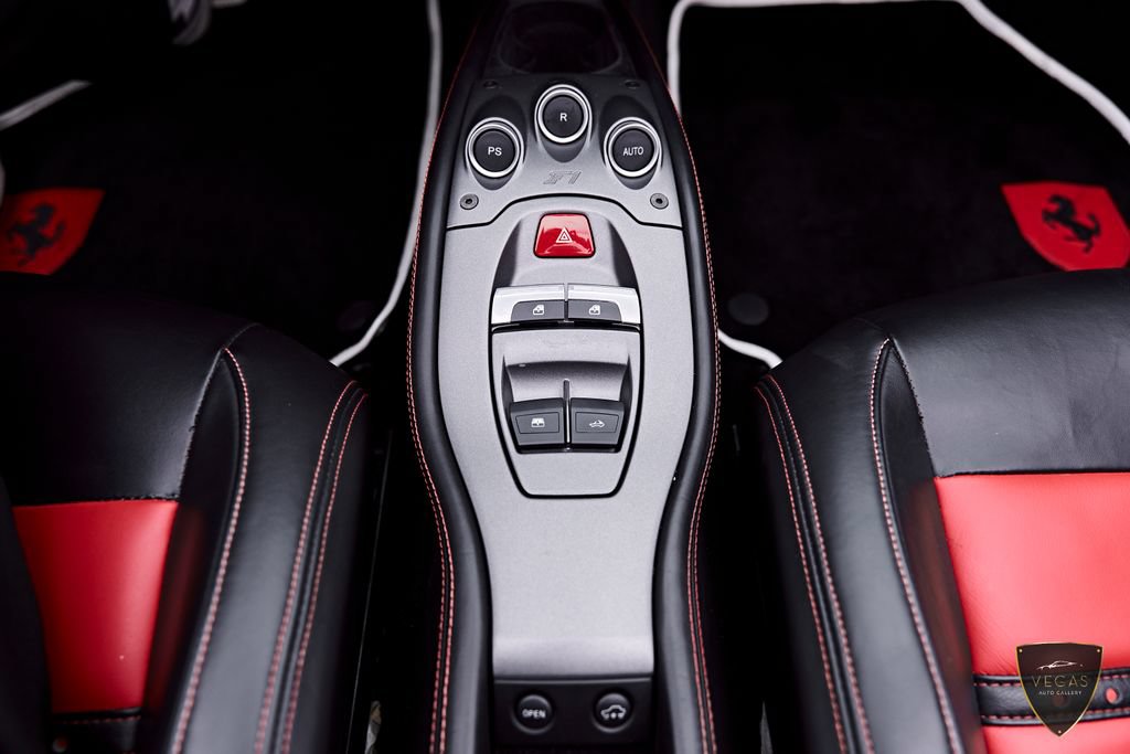 Used 2014 Ferrari 458 Spider RWD image 76