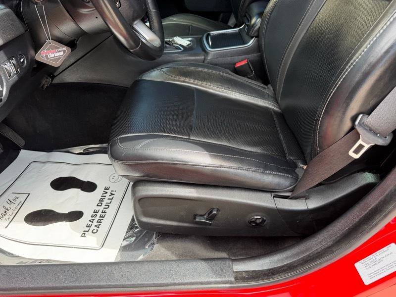 Used 2016 Dodge Charger R/T w/ Plus Group RWD image 29