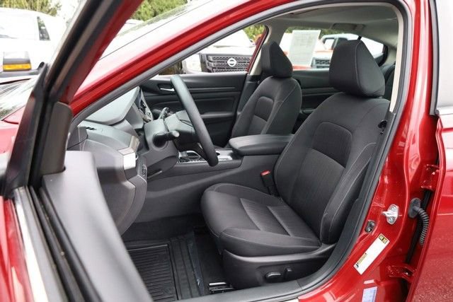 Certified 2025 Nissan Altima 2.5 SV w/ SV Special Edition Package AWD/4WD image 8