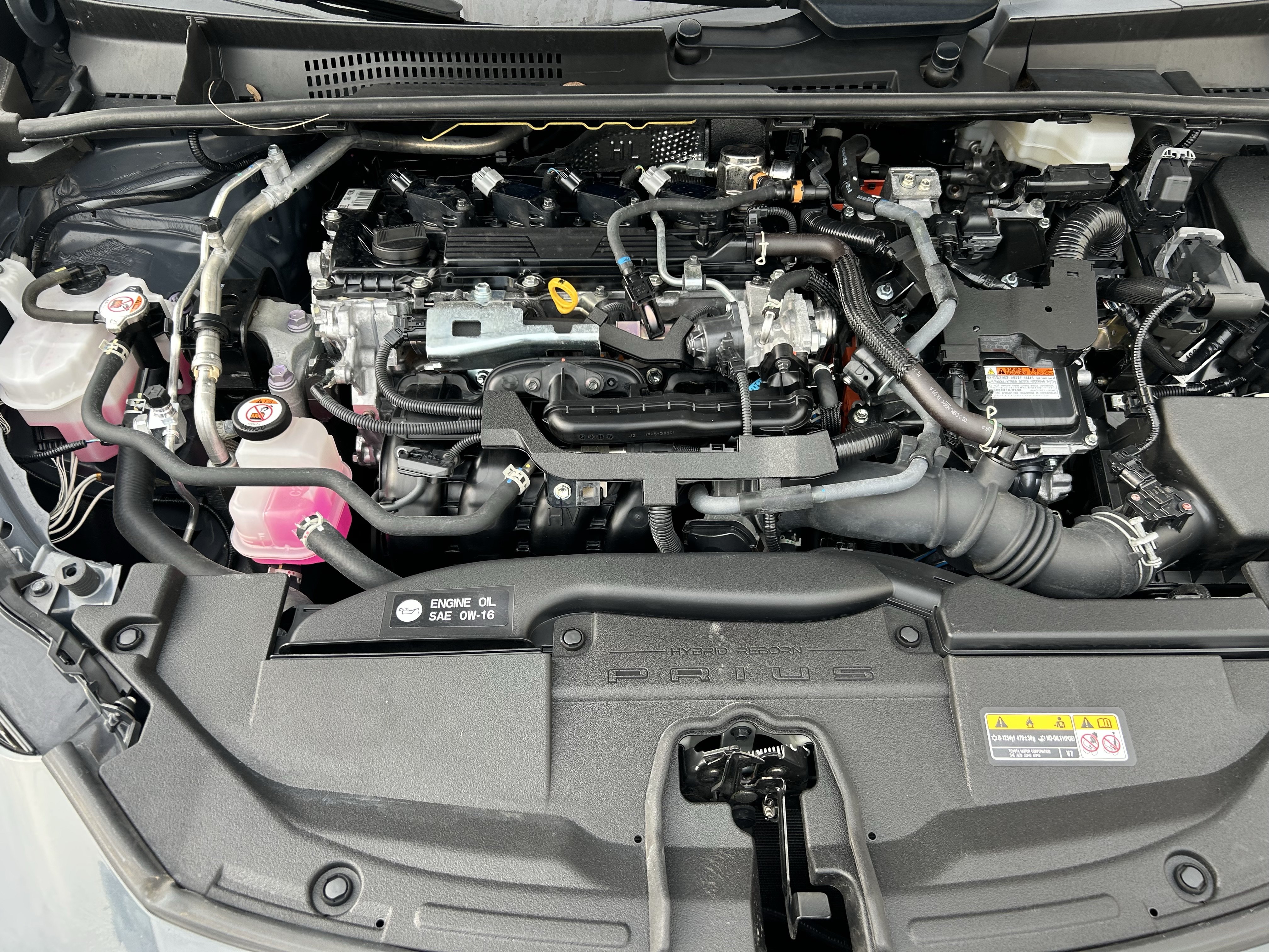 Used 2024 Toyota Prius LE FWD image 10