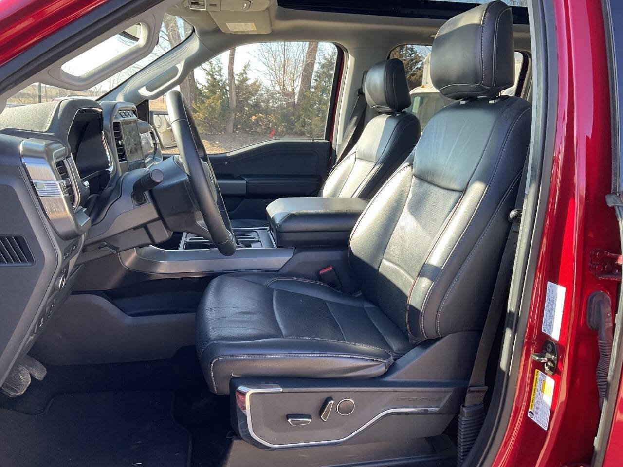 Used 2021 Ford F150 Lariat image 16