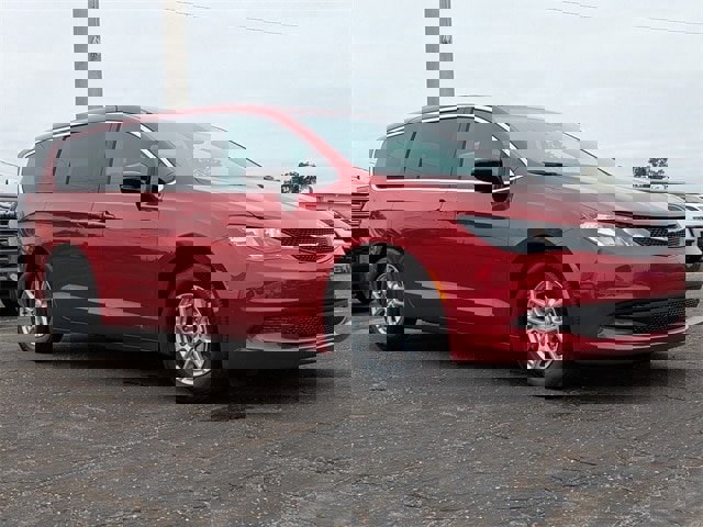 New 2026 Chrysler Voyager LX image 2