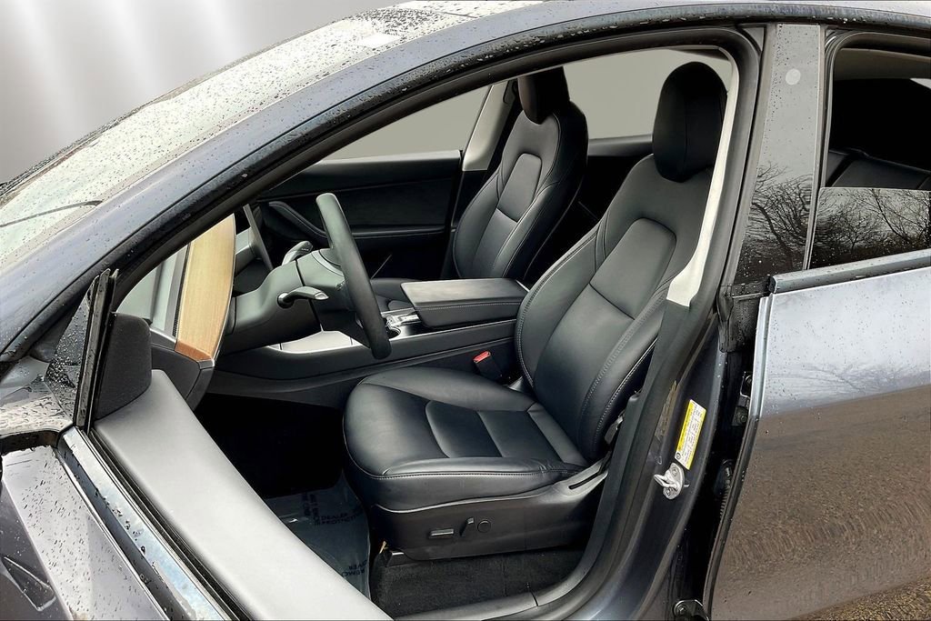 Used 2020 Tesla Model Y Long Range image 20