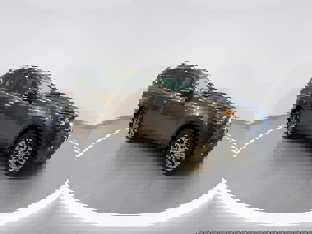 Used 2016 Toyota RAV4 Limited w/ Advanced Technology Package image 2