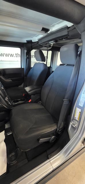Used 2016 Jeep Wrangler Unlimited Willys image 13