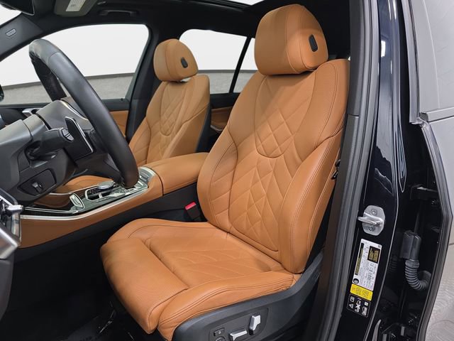 Certified 2024 BMW X5 xDrive40i w/ M Sport Package AWD/4WD image 12