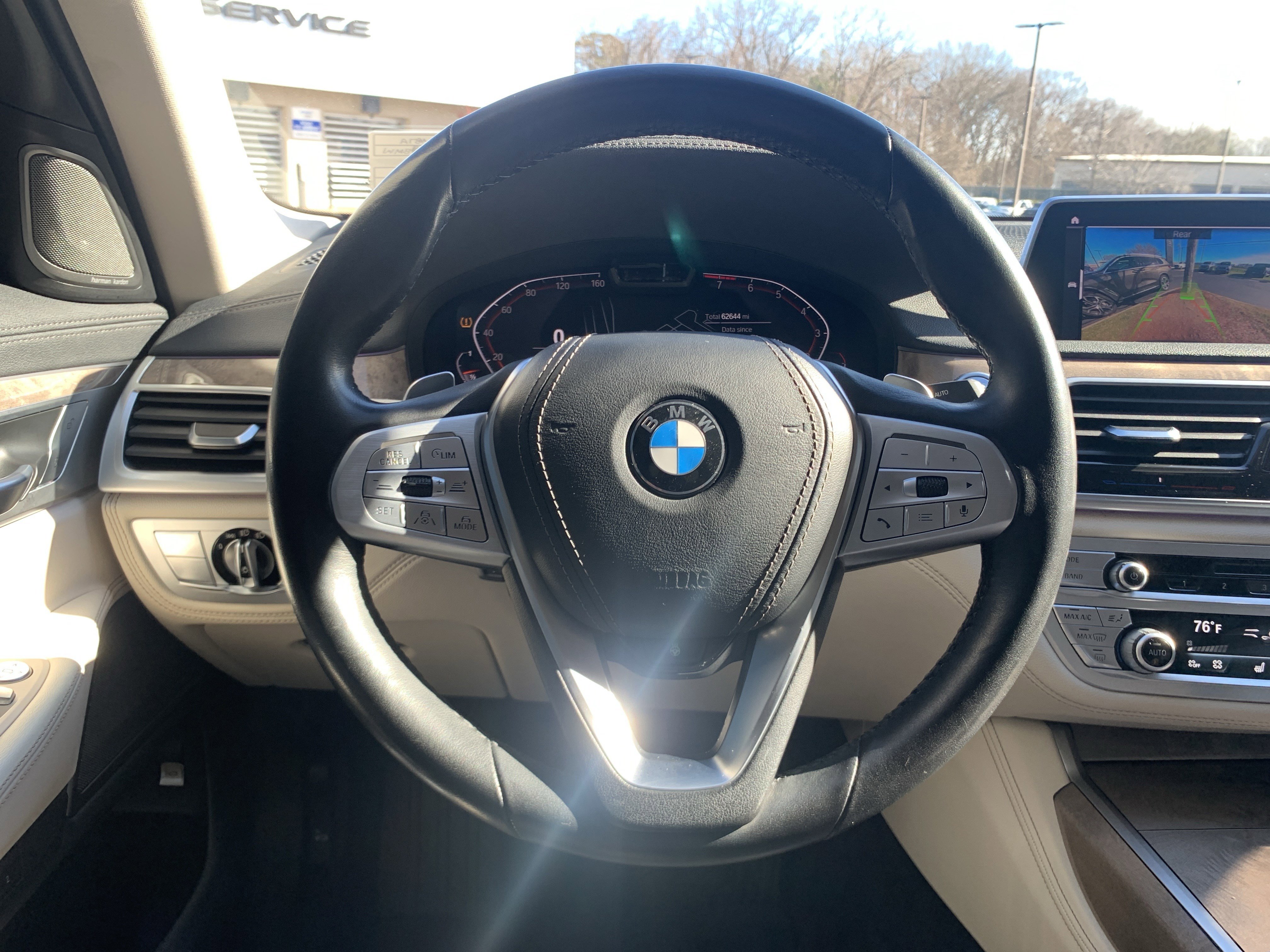 Used 2020 BMW 740i w/ Premium Package image 18