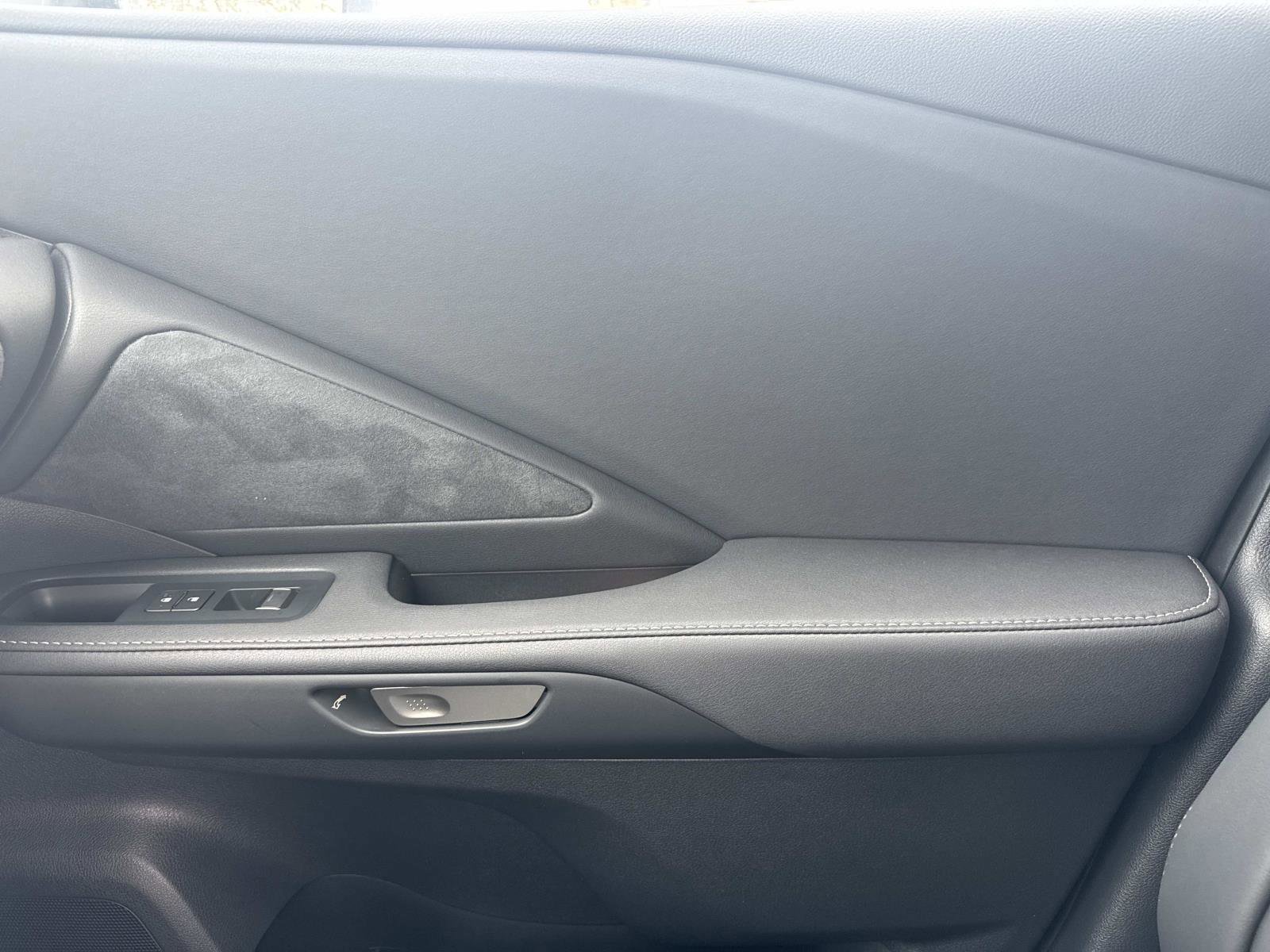 New 2026 Lexus TX 500h AWD image 16