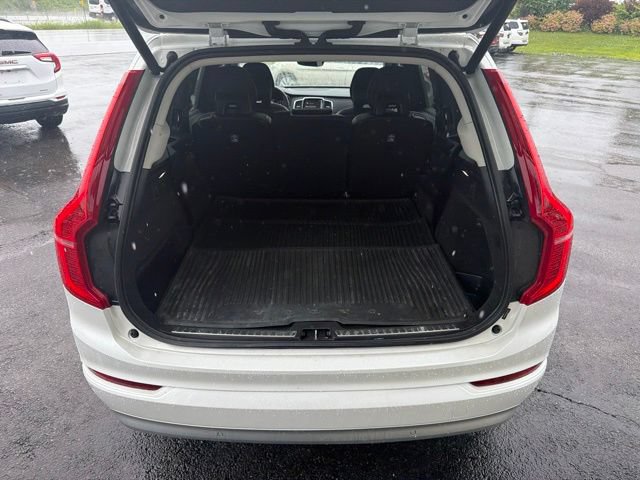 Used 2022 Volvo XC90 T5 Momentum w/ Climate Package AWD/4WD image 18