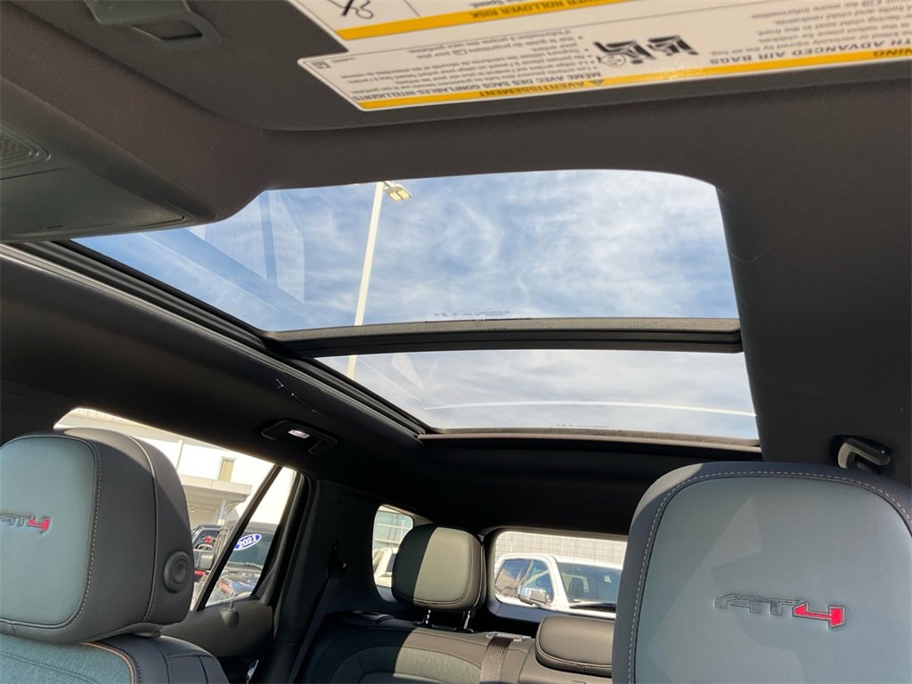 New 2026 GMC Terrain AT4 w/ Convenience Package III image 21