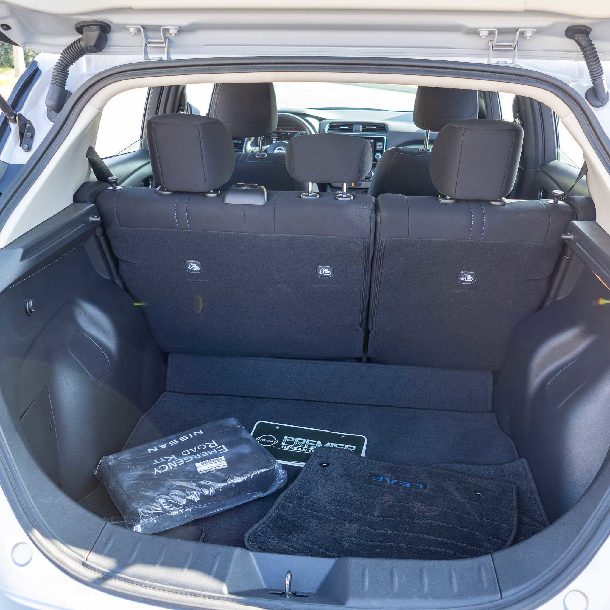 Used 2023 Nissan Leaf S image 15