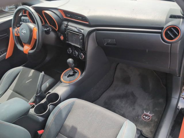Used 2015 Scion tC image 32