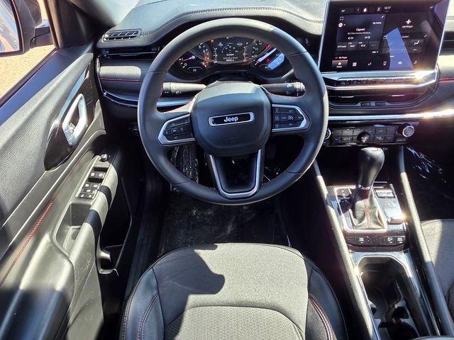 Used 2023 Jeep Compass Trailhawk AWD/4WD image 8