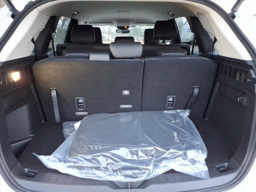 New 2026 MAZDA CX-90 3.3 Turbo w/ Select Package image 10