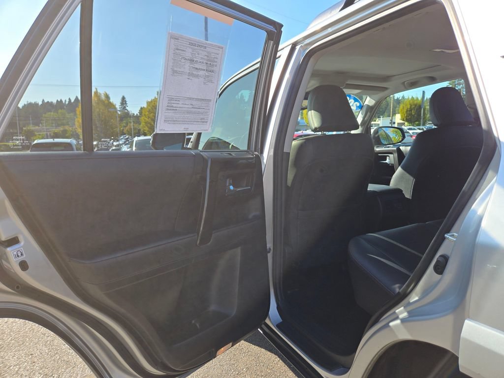 Used 2023 Toyota 4Runner TRD Off-Road Premium w/ Moonroof Package AWD/4WD image 16