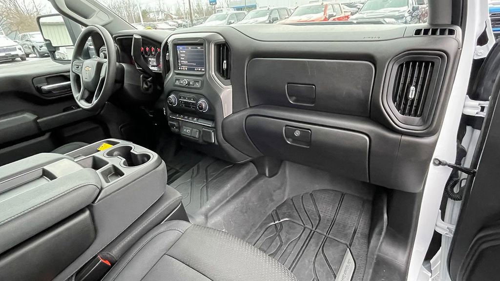 Used 2025 Chevrolet Silverado 2500 W/T w/ WT/CX Safety Package image 21