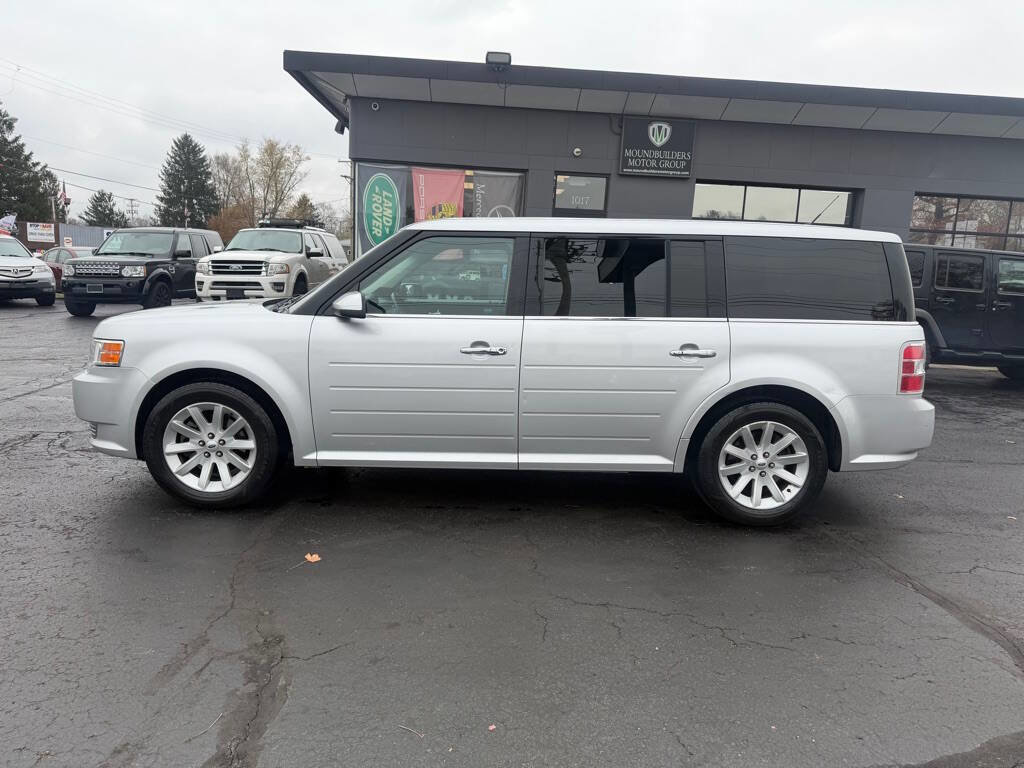 Used 2010 Ford Flex SEL image 2