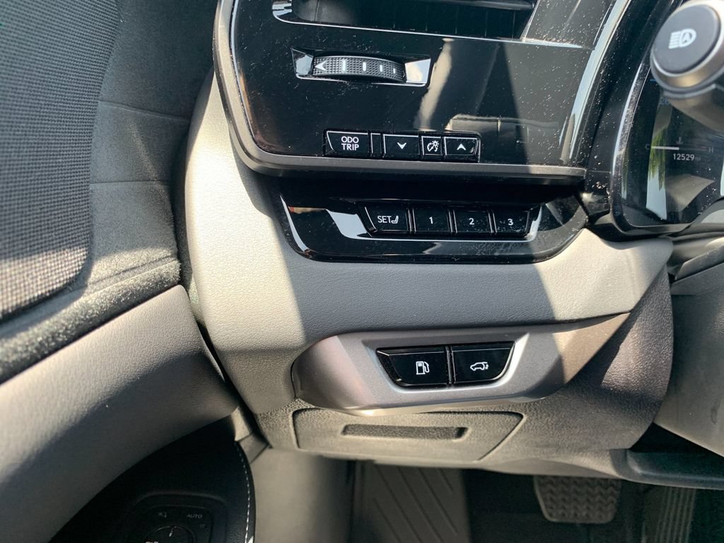 Used 2025 Lexus RX 350 AWD w/ Convenience Package image 31