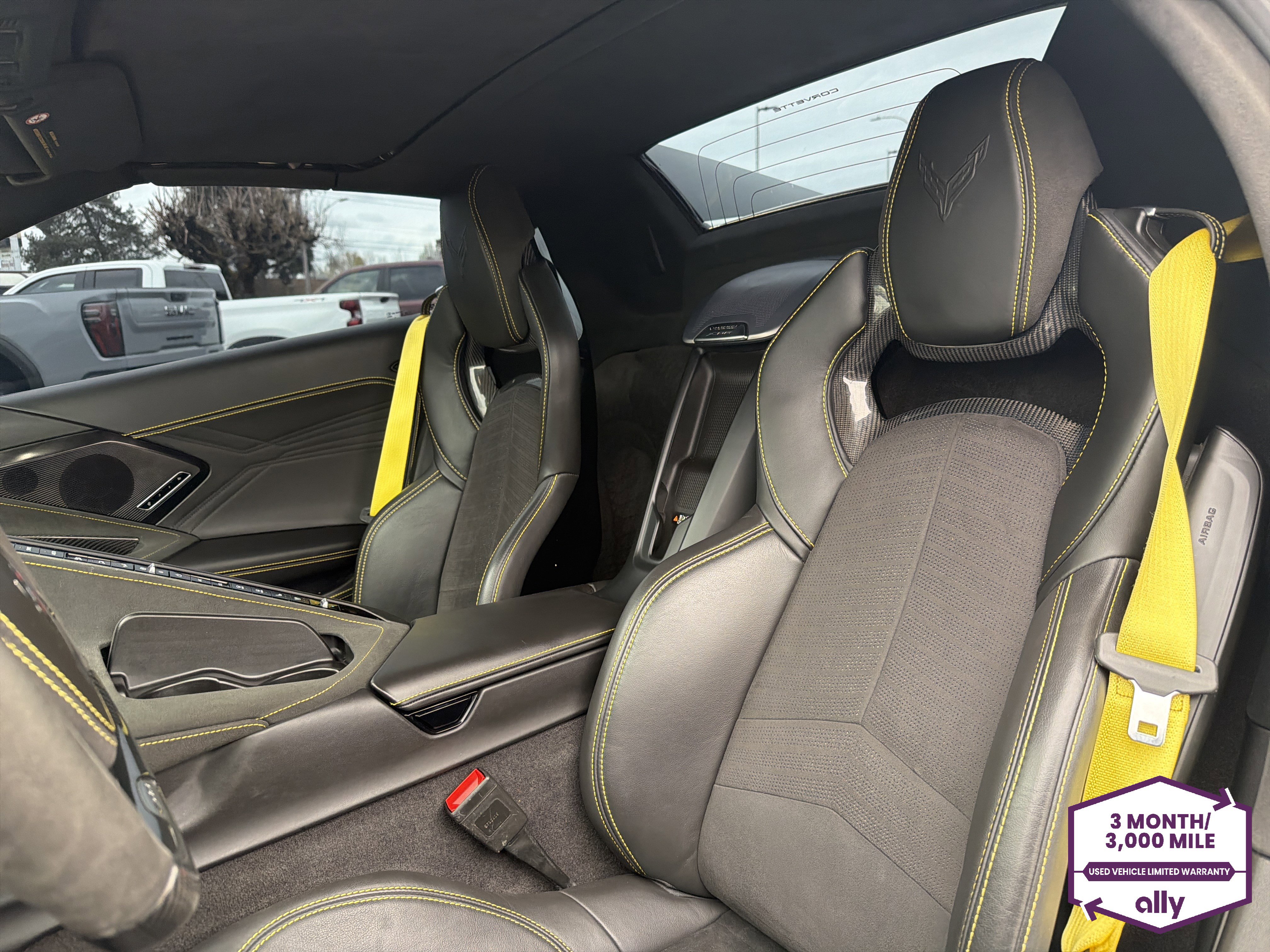 Used 2024 Chevrolet Corvette Z06 w/ Stealth Interior Trim Package RWD image 11