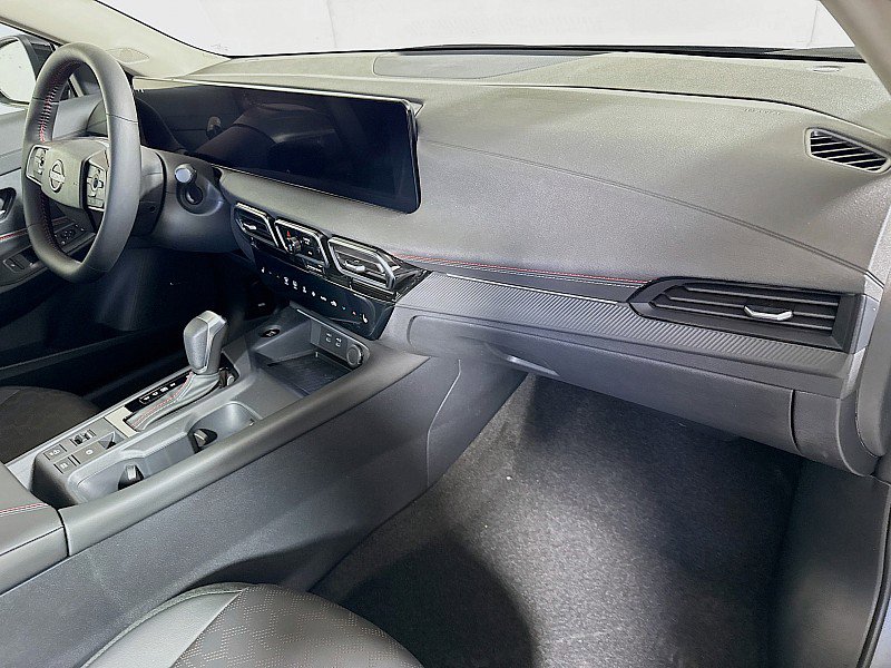 New 2026 Nissan Sentra SR w/ SR Premium Package FWD image 29