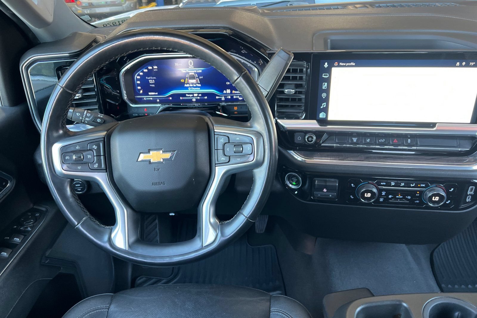 Used 2024 Chevrolet Silverado 2500 LTZ AWD/4WD image 14