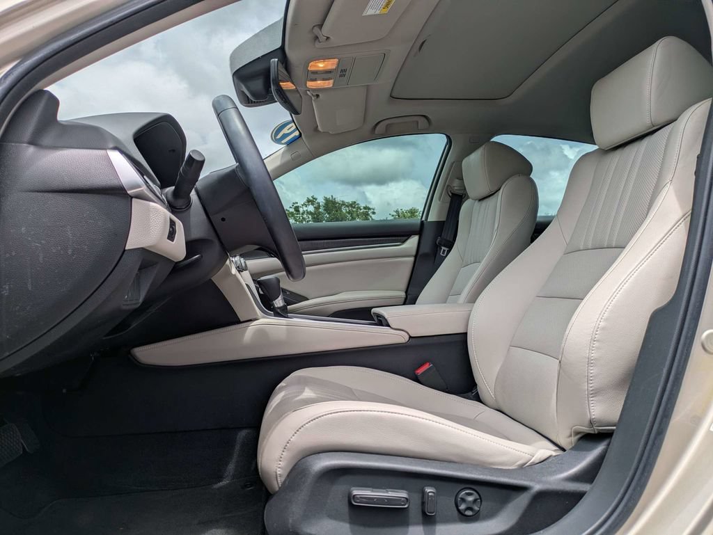 Used 2019 Honda Accord EX-L image 2
