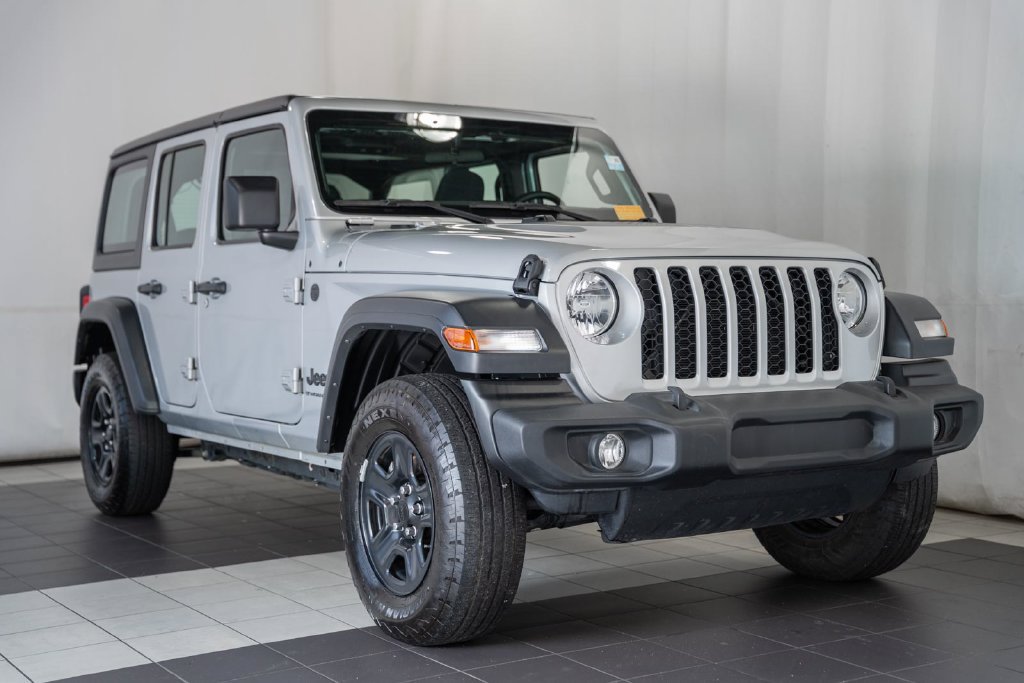 Used 2024 Jeep Wrangler Unlimited Sport AWD/4WD image 1