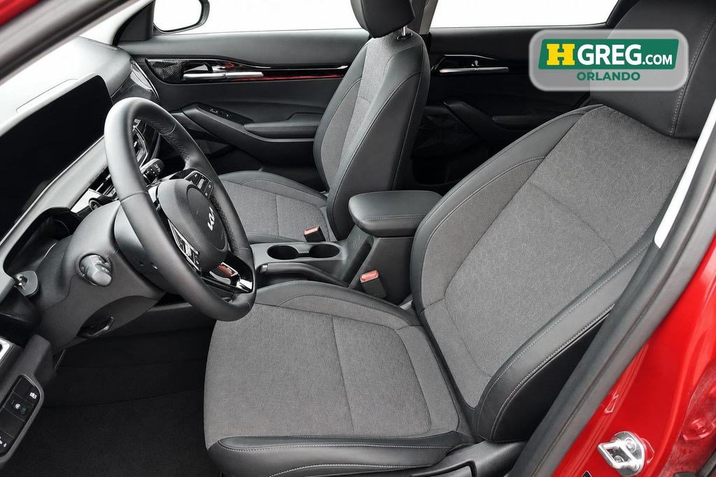 Used 2026 Kia Seltos S FWD image 10