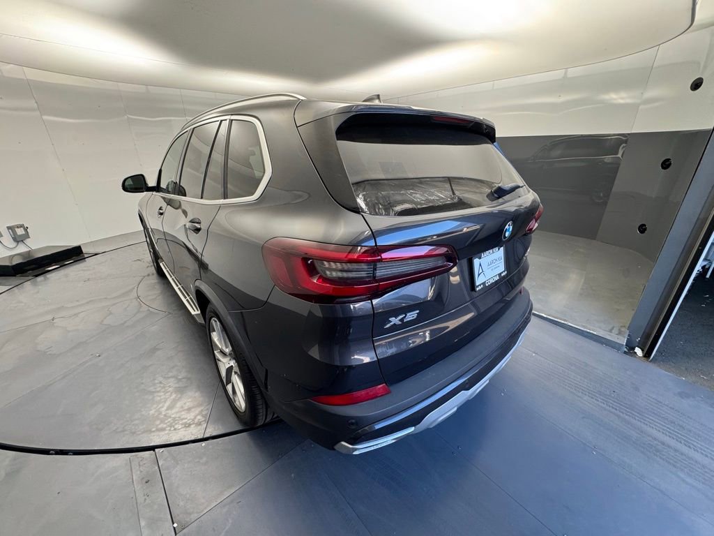 Used 2023 BMW X5 xDrive40i image 3