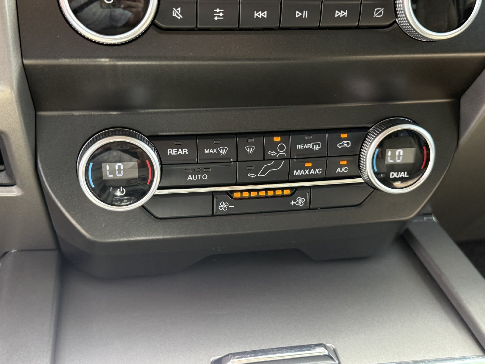 Used 2020 Ford Expedition XLT RWD image 29