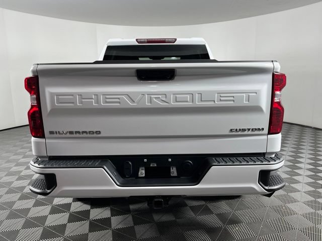 Used 2023 Chevrolet Silverado 1500 Custom RWD image 10