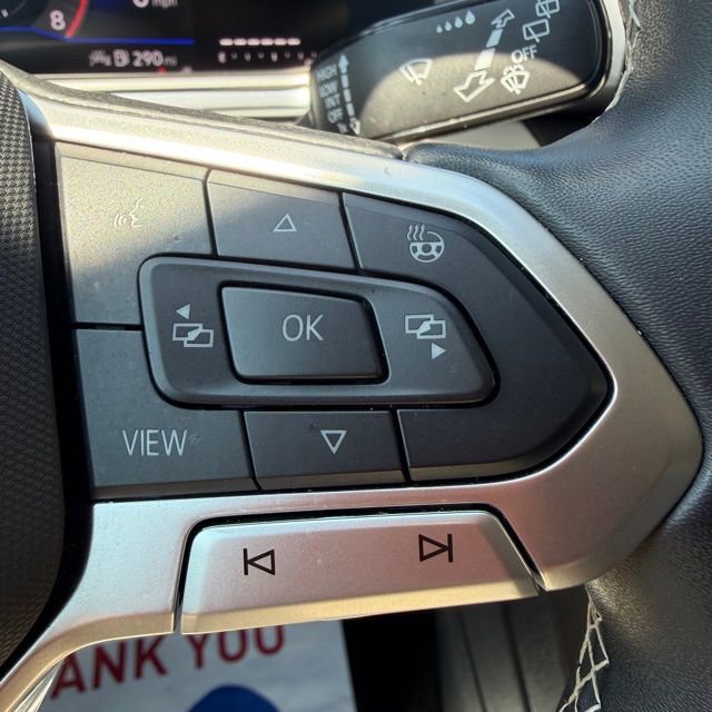 Used 2025 Volkswagen Taos SE AWD/4WD image 24