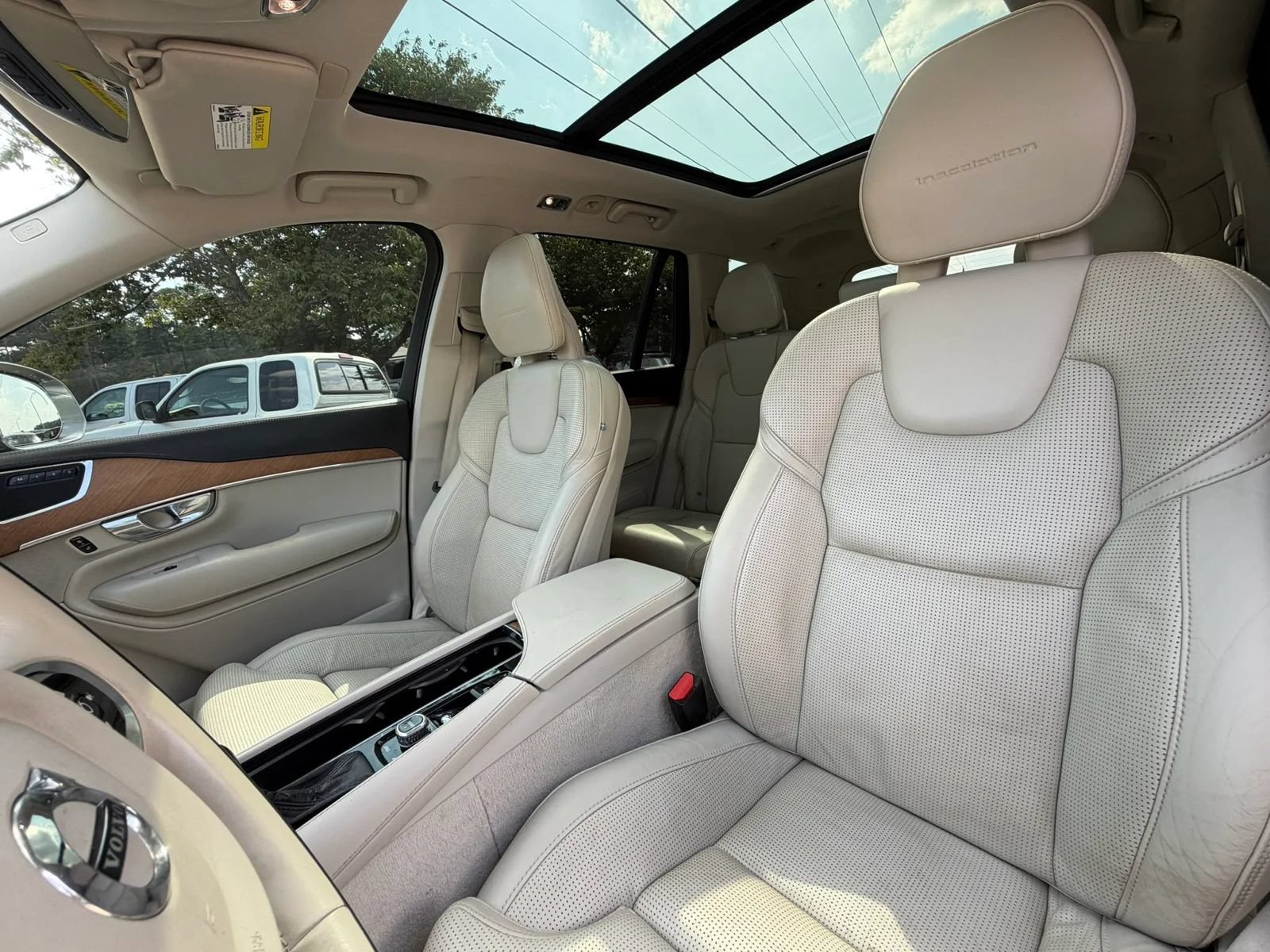 Used 2016 Volvo XC90 T6 Inscription w/ Vision Package AWD/4WD image 11