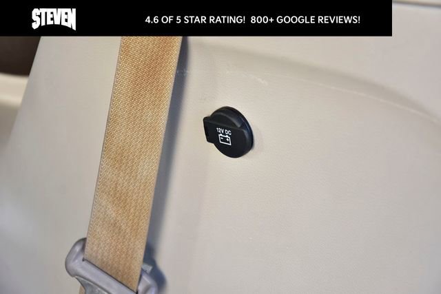 Used 2020 Chrysler Pacifica Touring-L image 30