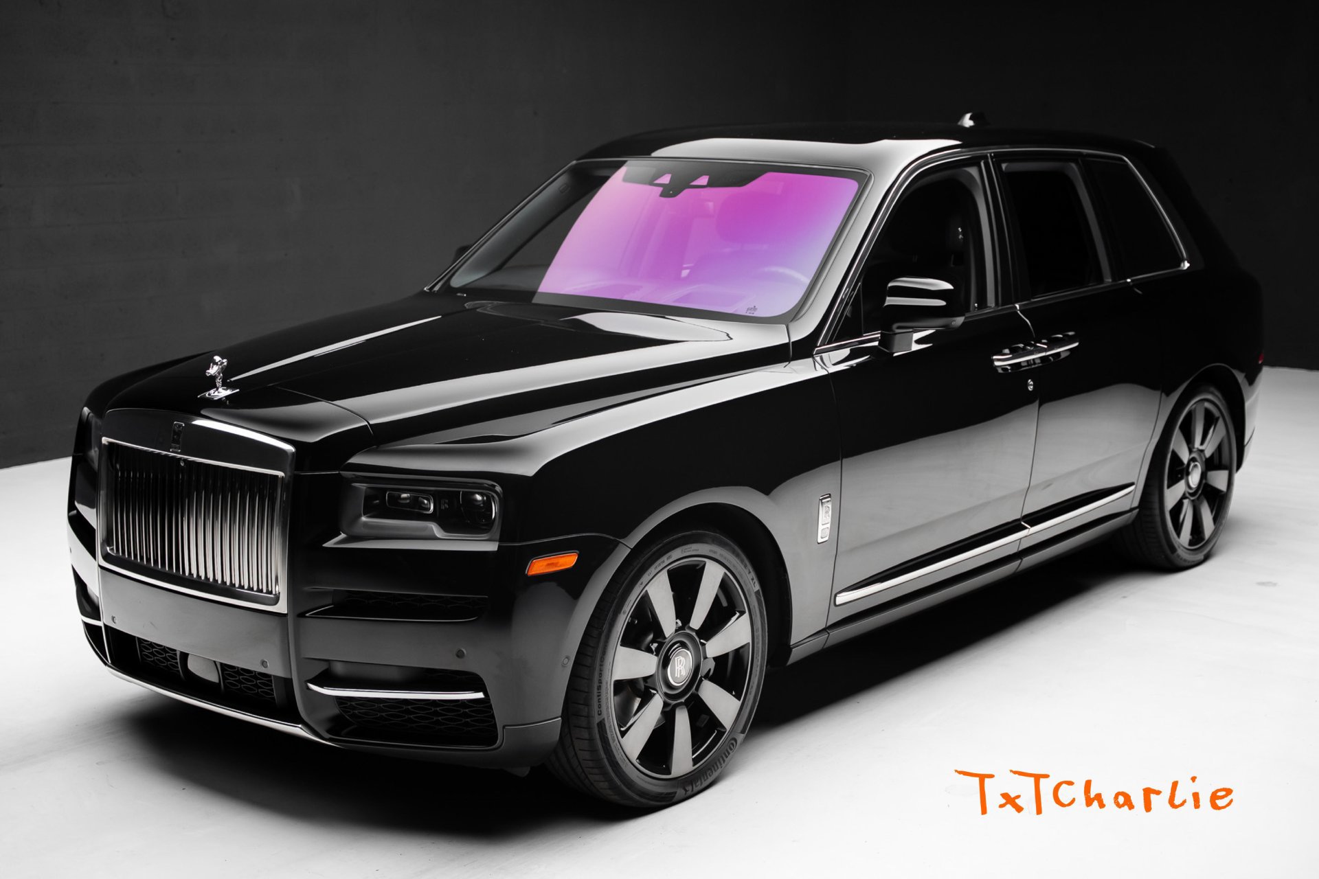 Used 2022 Rolls-Royce Cullinan w/ Technology Package
