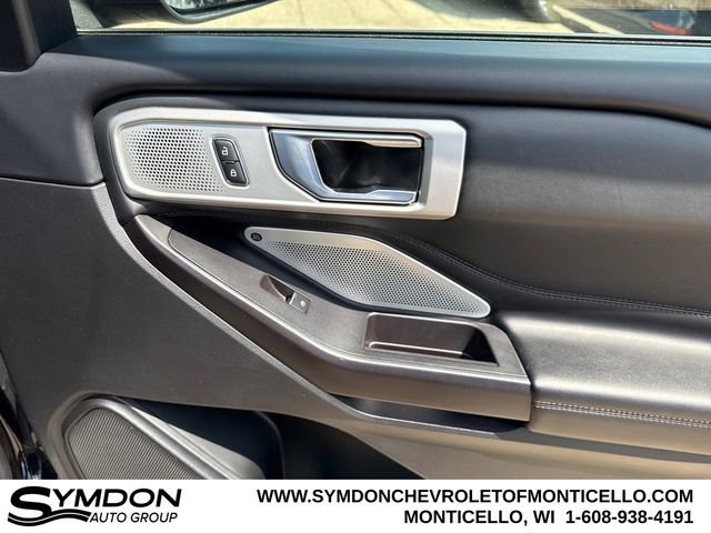 Used 2020 Ford Explorer Platinum w/ Premium Technology Package image 25