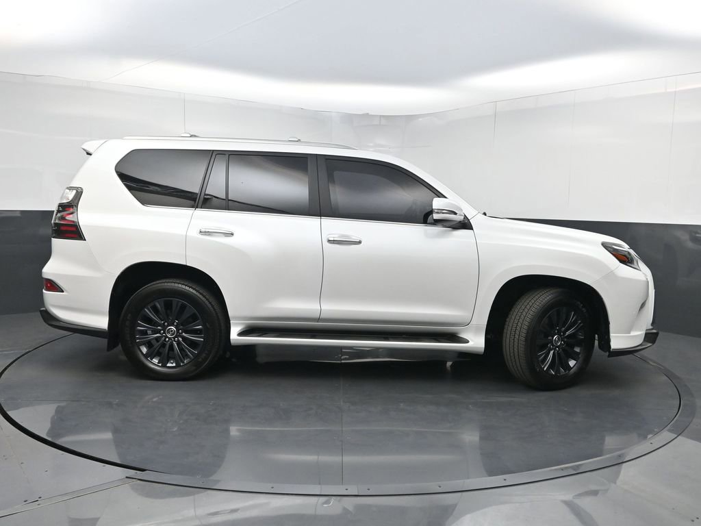 Used 2023 Lexus GX 460 Premium w/ Accessory Package image 46