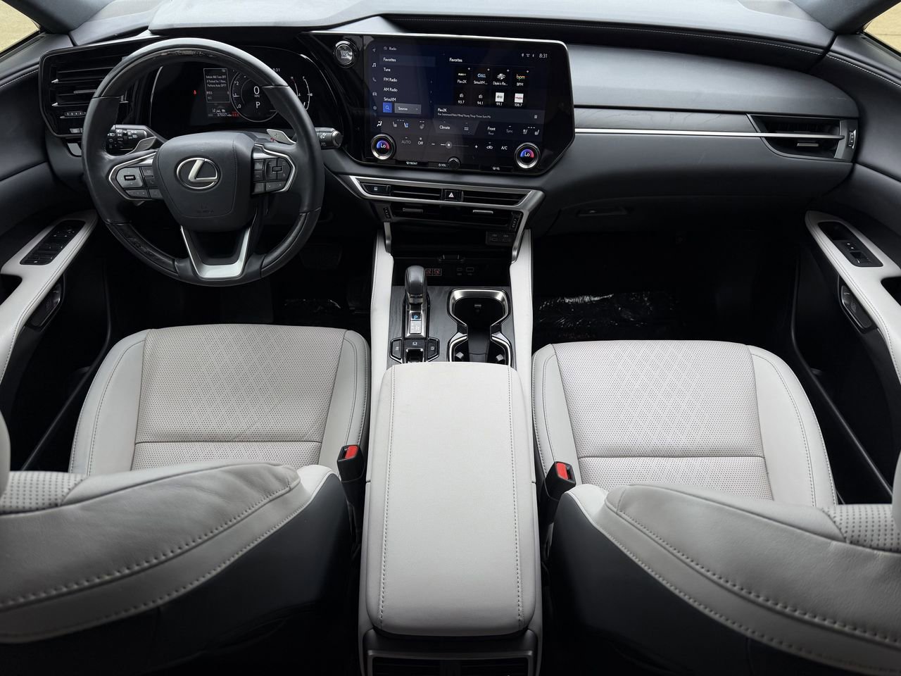 Used 2023 Lexus RX 350 Premium Plus w/ Cold Area Package image 11