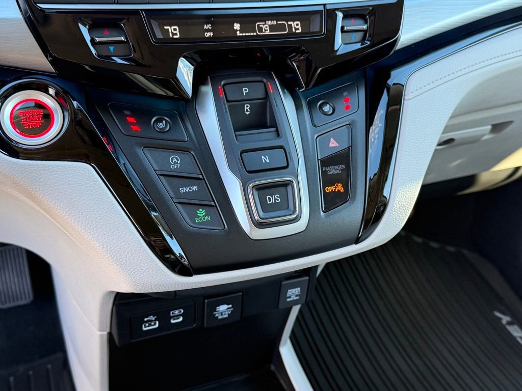 Certified 2026 Honda Odyssey Touring image 29