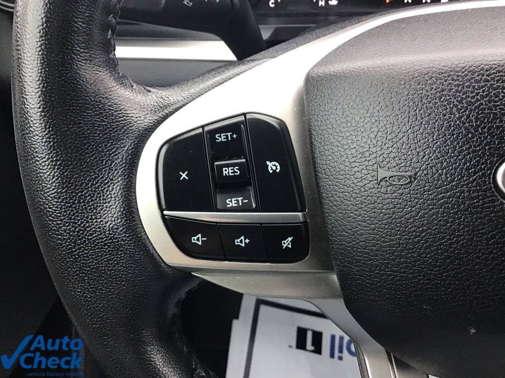 Used 2021 Ford Explorer XLT image 33