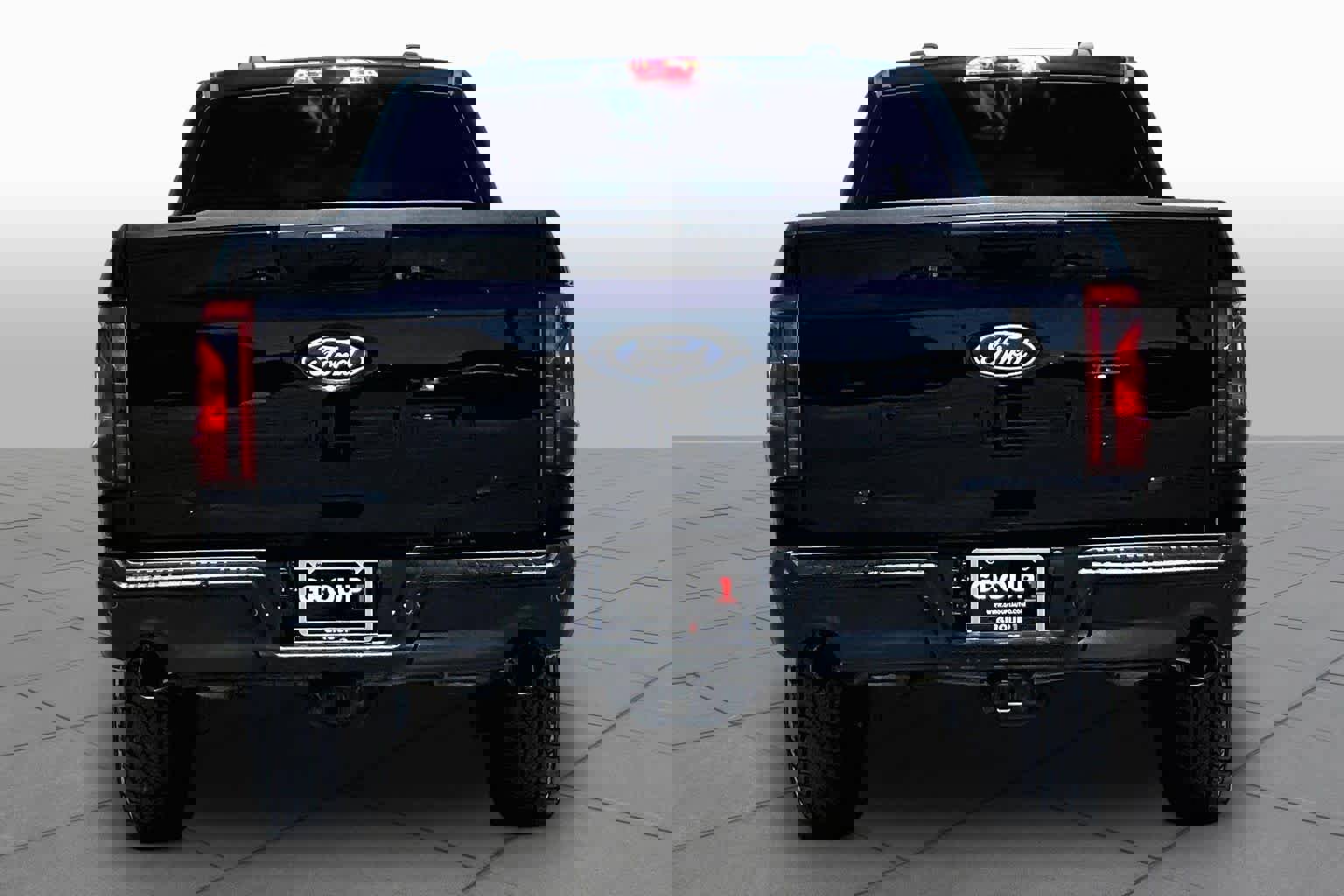 Used 2025 Ford F150 STX w/ Equipment Group 201A FX4 AWD/4WD image 5