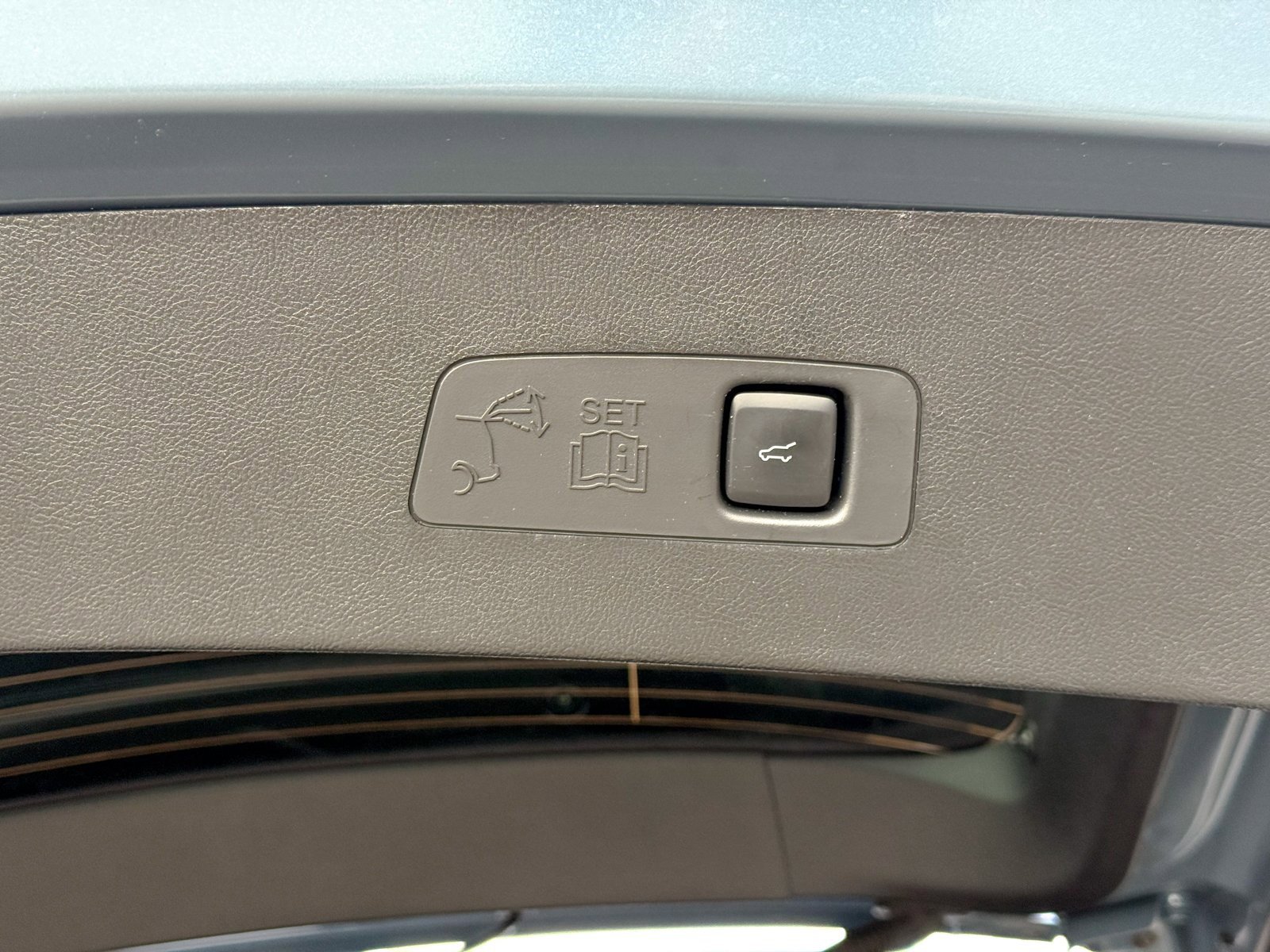 Used 2023 Lincoln Corsair AWD w/ Equipment Group 101A image 14