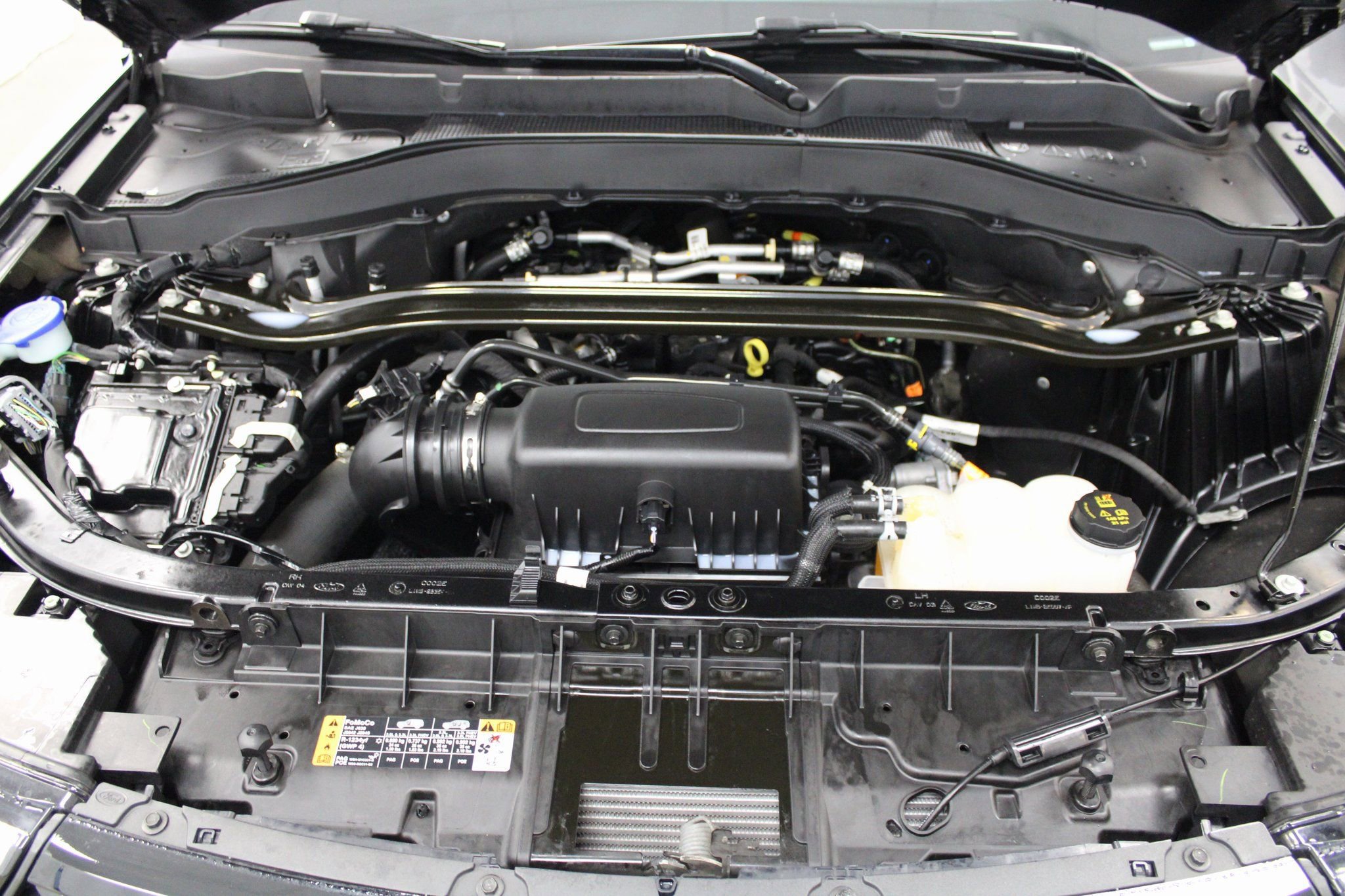 Used 2023 Ford Explorer ST-Line w/ Class IV Trailer Tow Package image 12